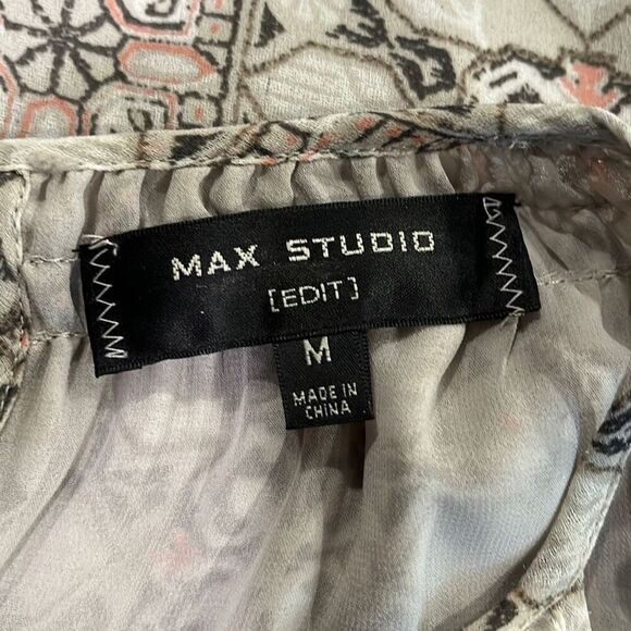 Max Studio Edit Cold Shoulder Top Size Medium - Picture 4 of 5